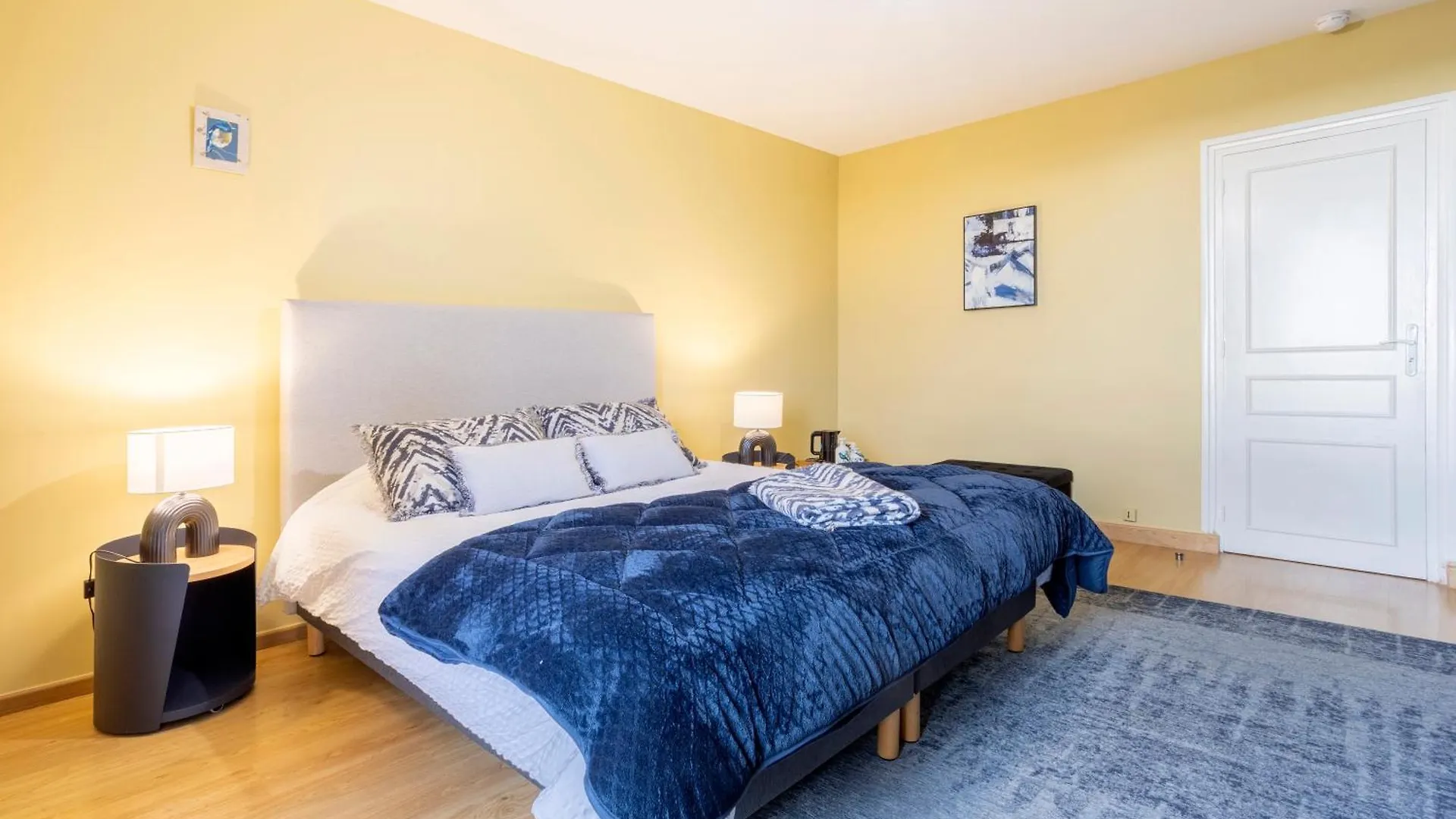Les Logis De Kergoulou Bed and Breakfast Concarneau 0*,