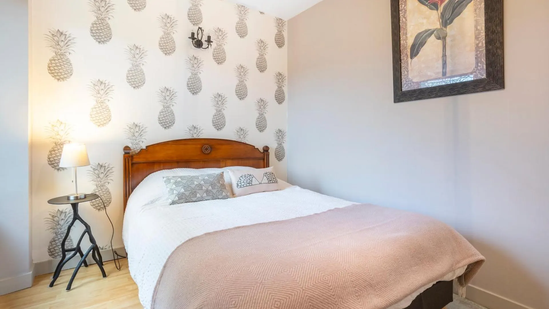 Les Logis De Kergoulou Bed and Breakfast Concarneau