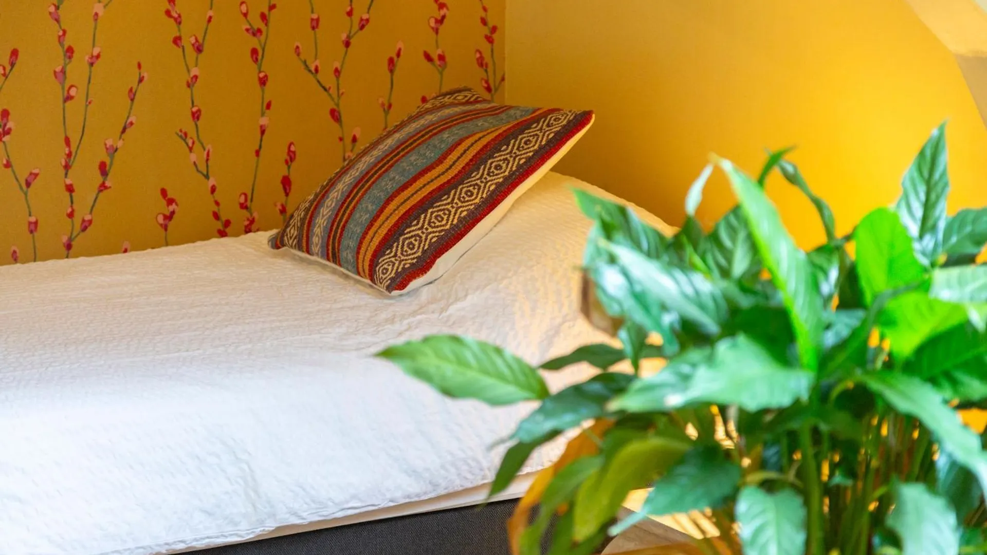 Les Logis De Kergoulou Bed and Breakfast Concarneau